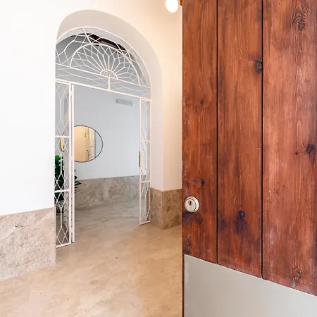 Isg Puerta Jerez 21 * סביליה